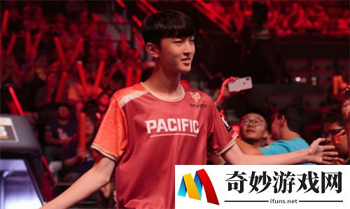 宝剑重磨利光辉 试看OWL“终极自由人”Fleta融入新团队
